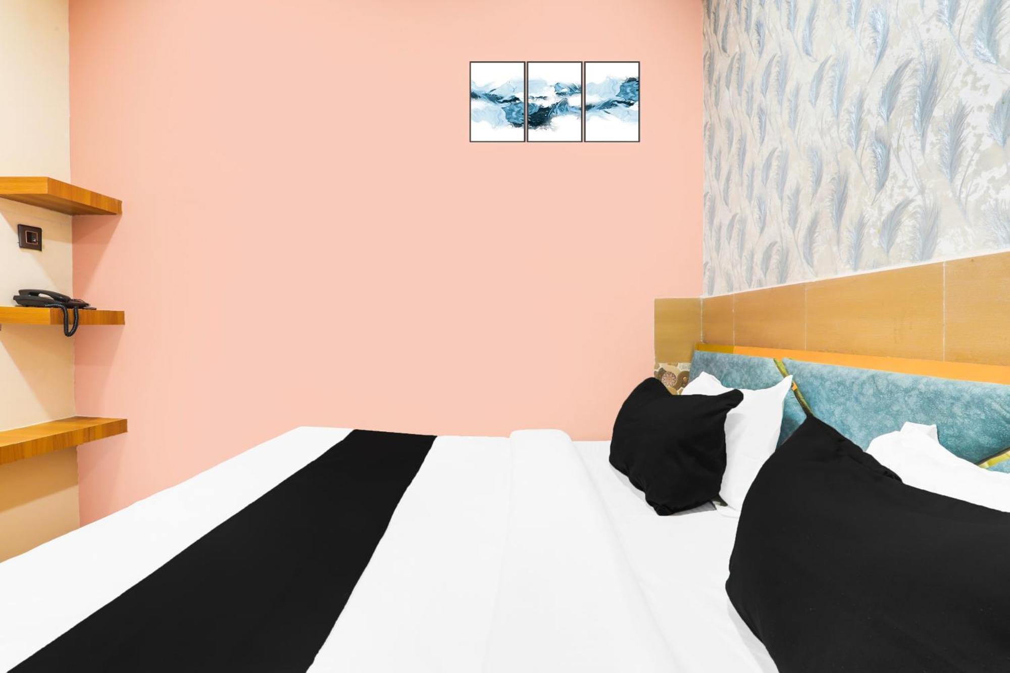 Hotel O V. K Palace Inn 러크나우 외부 사진