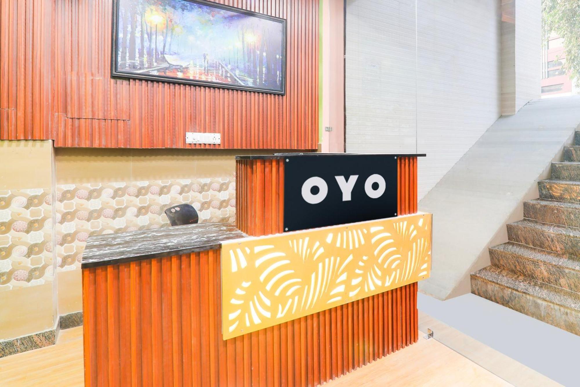 Hotel O V. K Palace Inn 러크나우 외부 사진